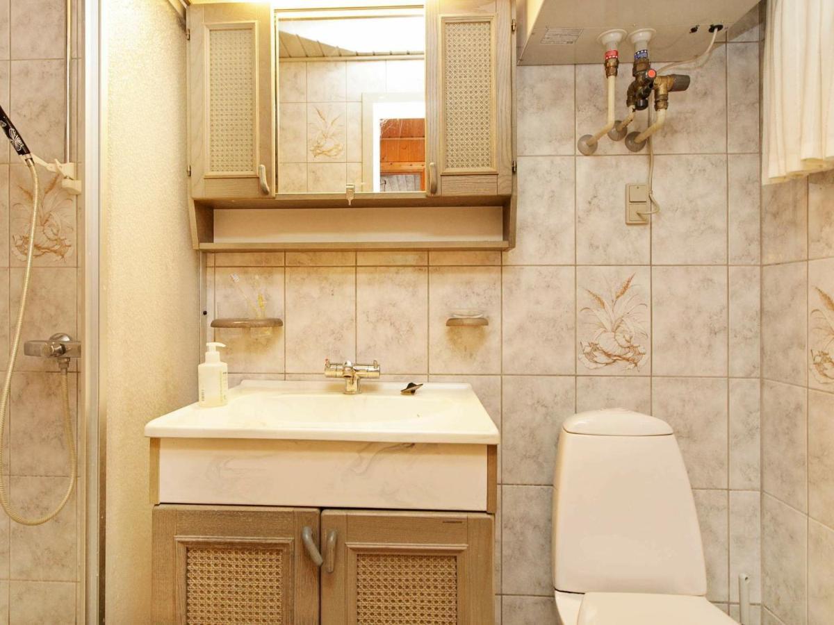 6 Person Holiday Home In V Ggerl Se Bøtø By الغرفة الصورة